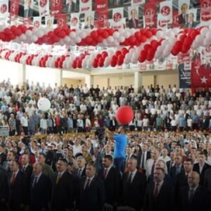 mhp malazargirt oncesi milliyetci slogan cikmazina girdi WdKIOYCi