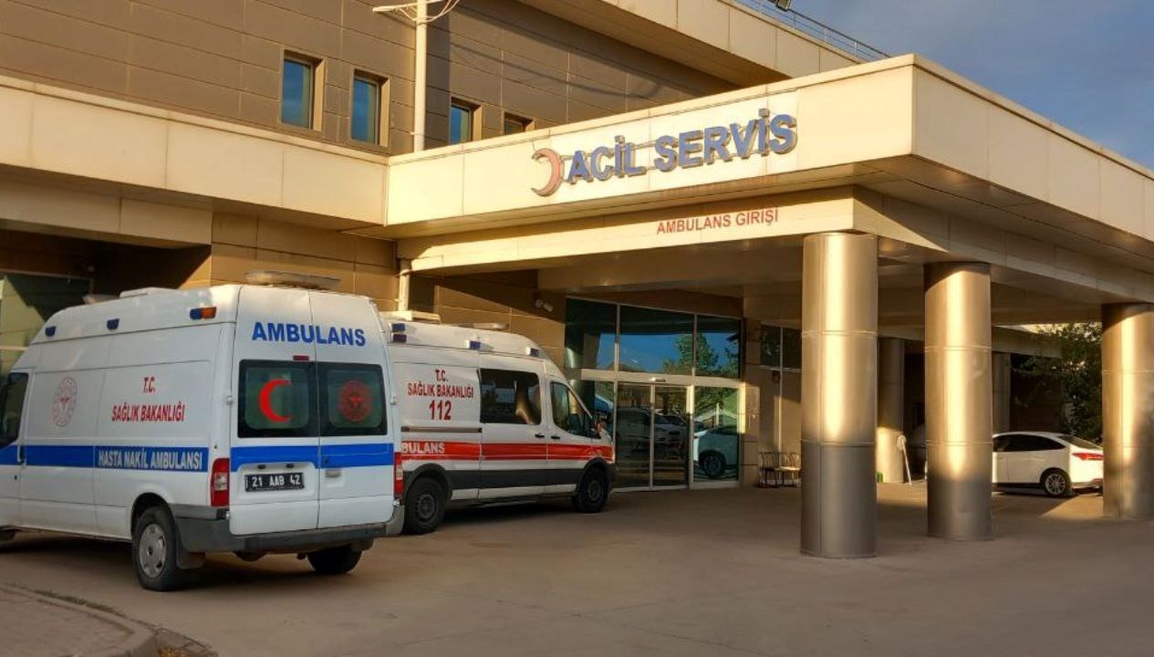 diyarbakirda kamyonetin altinda kalan bebek yasamini yitirdi ydTqz1Kc