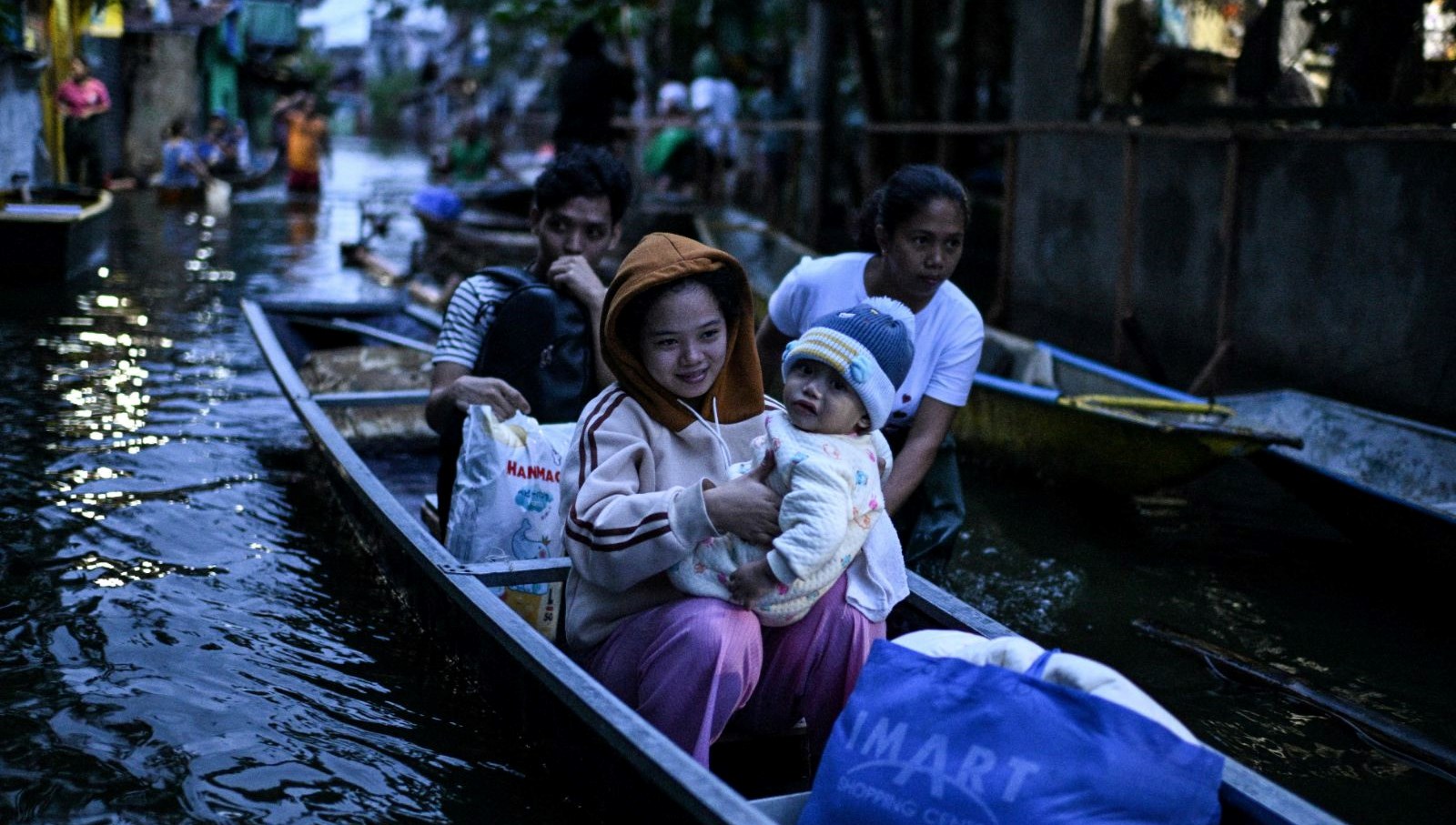 muson yagmurlari 26 can aldi WYZsRzUt