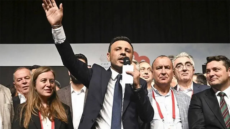 ozgur celik bu kongreyi toplayarak kayyimi def eden delegelere tesekkur ederim kQyMAHtJ