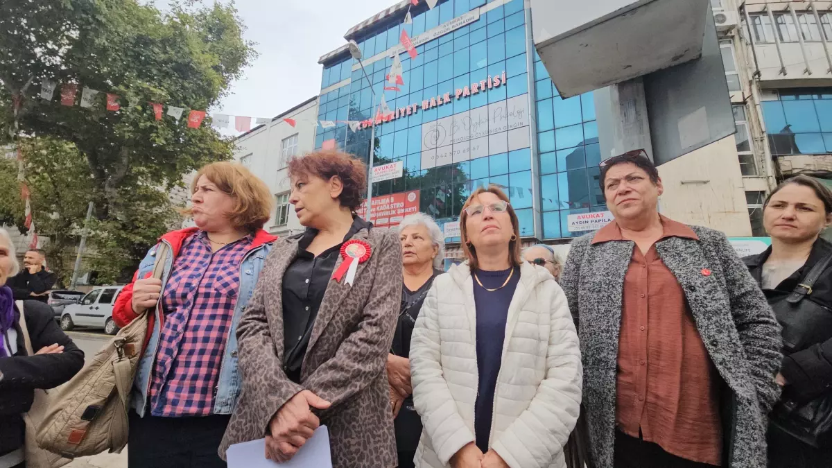 chp zonguldak kadin kollarinda istifa olayi dWNDR1eB.jpg