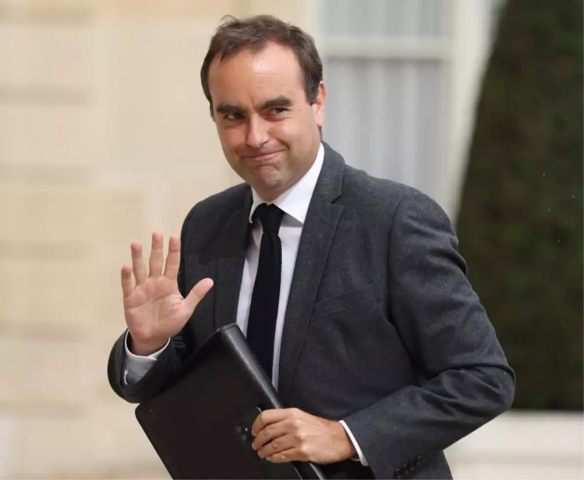 macron lecornuyu yeniden basbakan atadi HFFpWQpf