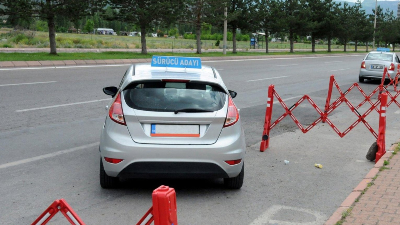 Tunceli’deki Billboardlar Üzerindeki Kılıçdaroğlu Afişleri Hakkında Valilikten Açıklama