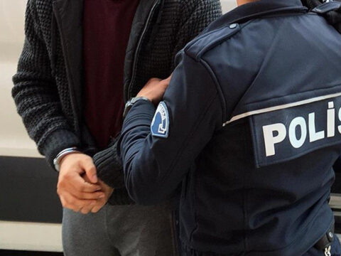 Bakan gurlek acikladi aralarinda kamu gorevlilerinin de oldugu 50 kisiye gozalti Tf1Rxdad